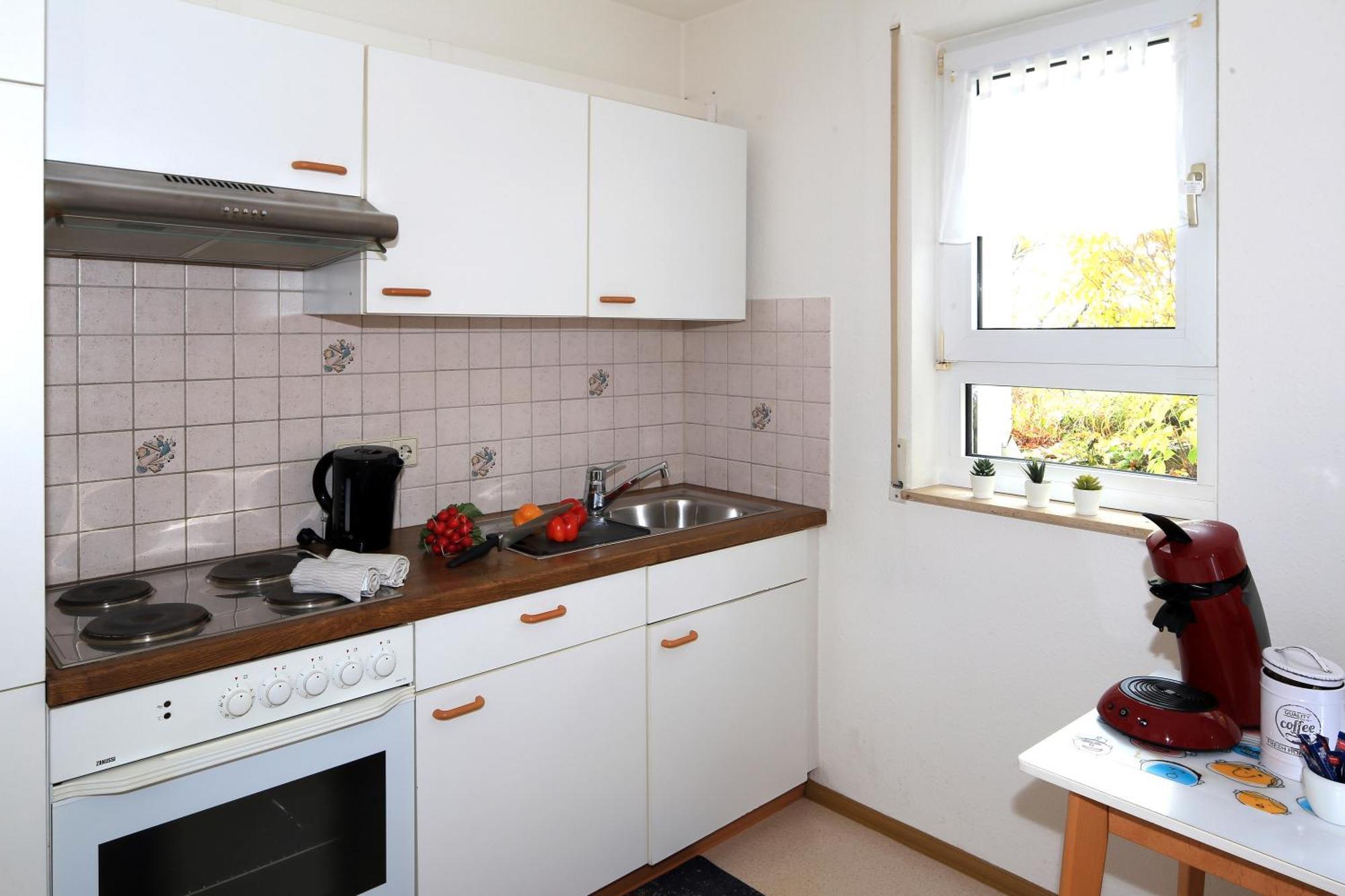 Apartamento Haus Am Sonnenhügel Bad Urach Exterior foto